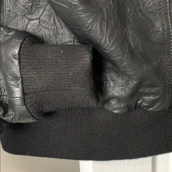 Leather jacket - Picture 8 of 10